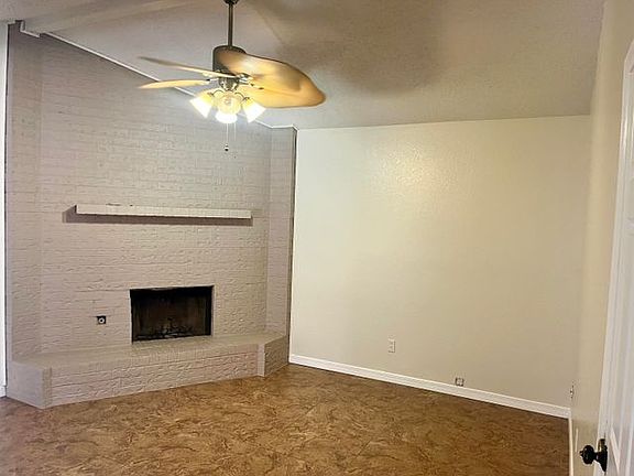 3rd image of 2637 Lake Victoria Dr