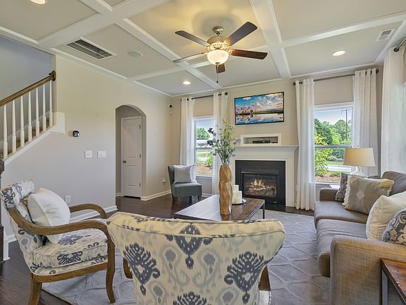 Images of the home are for illustrative purposes only and should never be relied upon