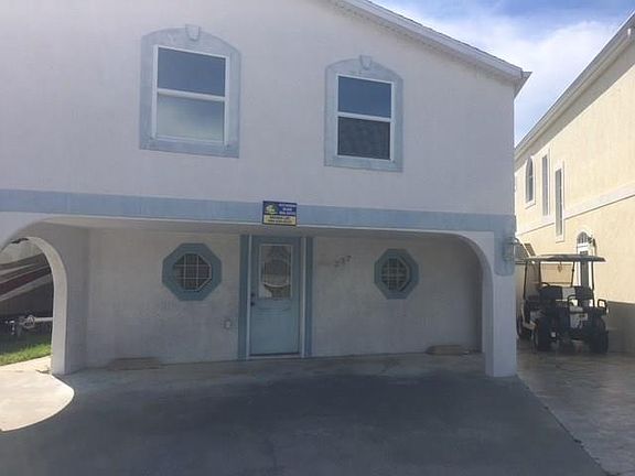 3rd image of 237 Nettles Blvd