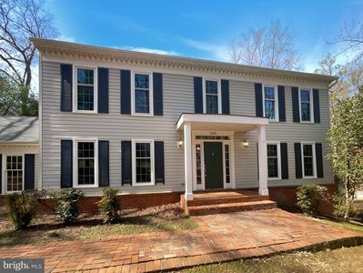 2724 Valestra Cir, Oakton, VA, 22124