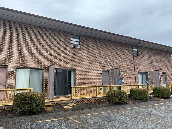 2nd image of 407 W Main St APT 108
