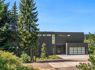 3197 E Lake Sammamish Pkwy NE, Sammamish, WA