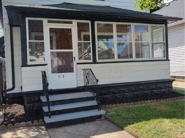 3138 W 99th St, Cleveland, OH 44102
