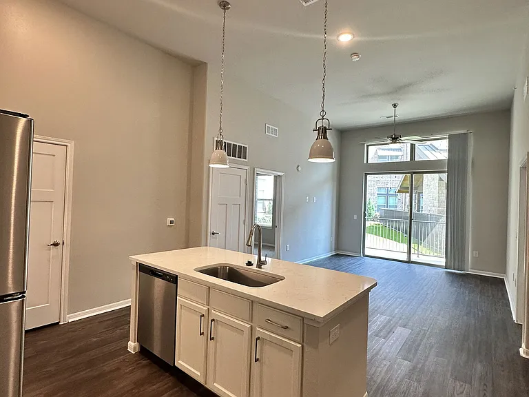 6804 Henneman Way #3133 — Photo 5