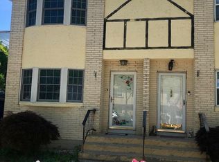 97 Carlyle Grn, Staten Island, NY 10312