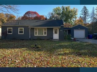 11800 Frost Rd, Mantua, OH 44255