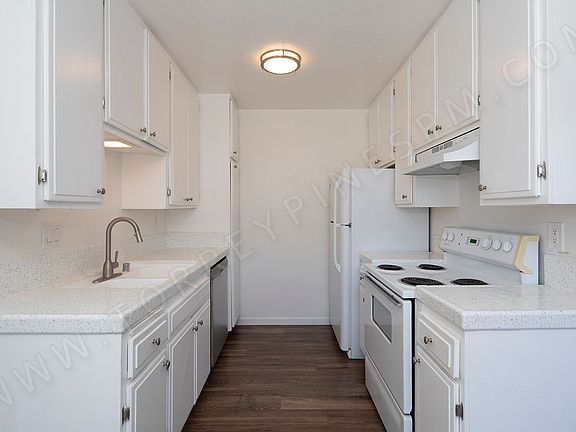 3rd image of 4116 Oregon St #2