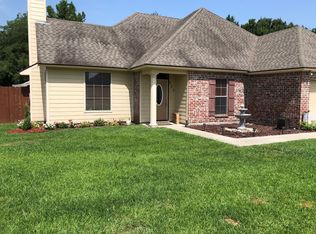 305 Magnolia Knee Dr, Carencro, LA 70520
