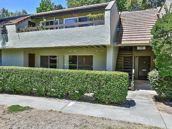 5th image of 288 Tradewinds Dr APT 13