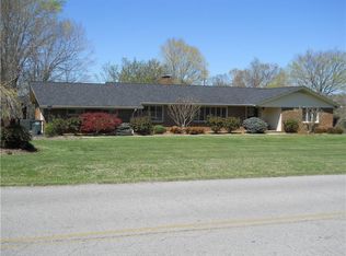 503 Winding Ln, Sparta, TN 38583