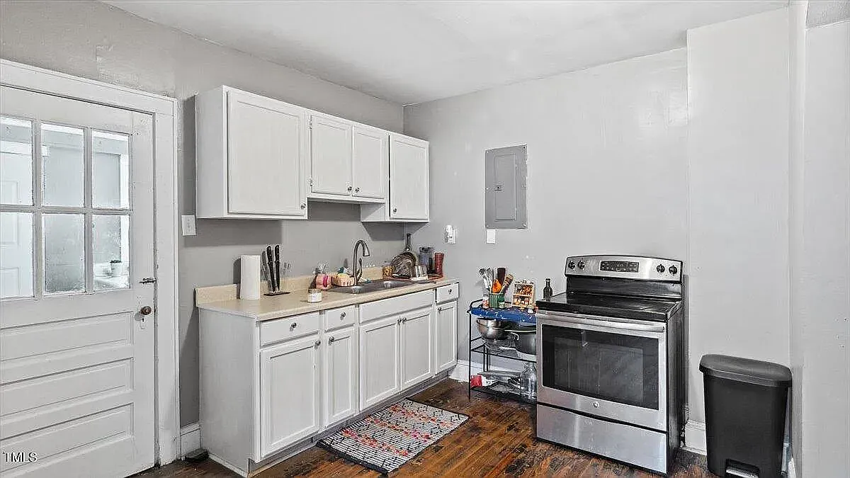 3 bed, 1471 sqft, $1,200 — Photo 4