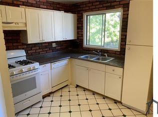 1127 Rhea Ave, Saint Louis, MO 63138