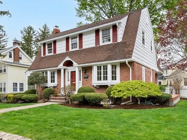 9 Horace Rd, Belmont, MA 02478