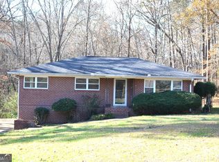 1590 Wax Rd SE, Silver Creek, GA 30173