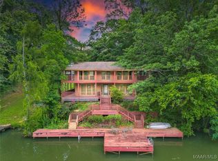 300 Elmore Rd, Titus, AL 36080