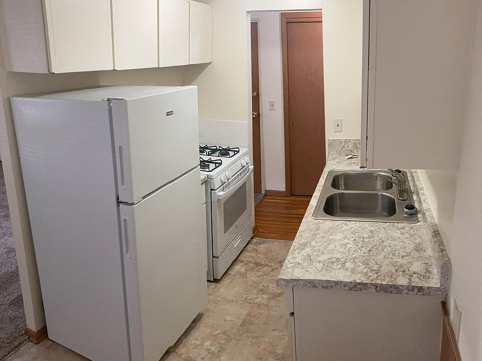 1st image of 3112 4th St S #B