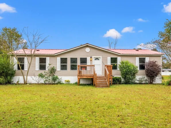 1359 Beechnut Dr., Latta, SC 29565