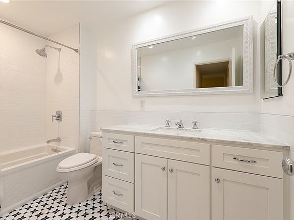 2nd image of 28009 Ridgebluff Ct