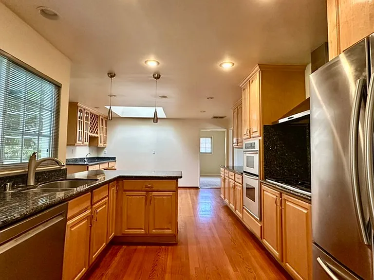 19991 Merribrook Dr — Photo 3