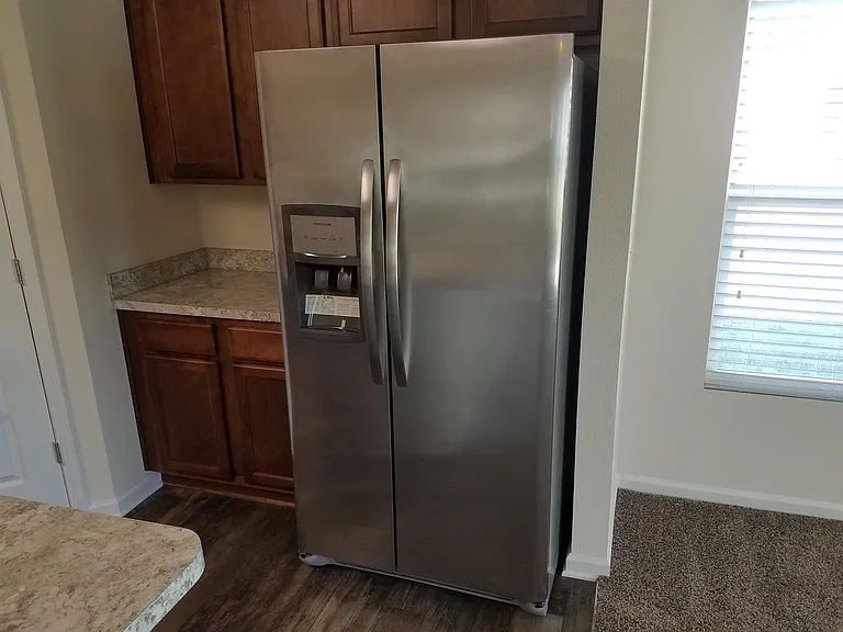 240 Blue Creek Way — Photo 3
