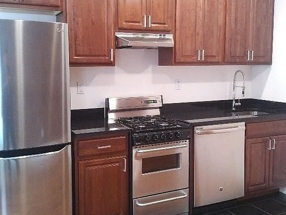 3rd image of 65 W 106th St APT 5E