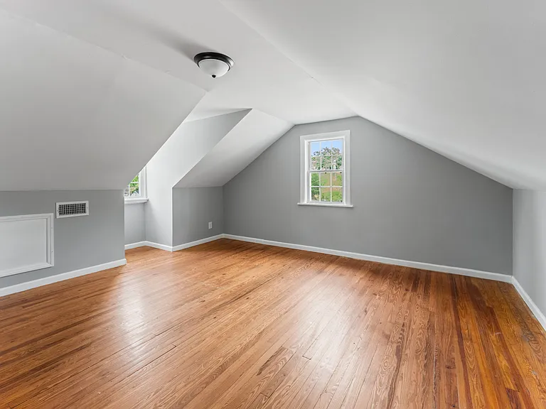 2501 Williams St — Photo 29