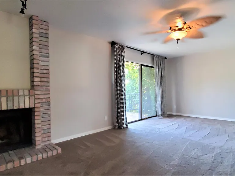 2118 S El Marino — Photo 30