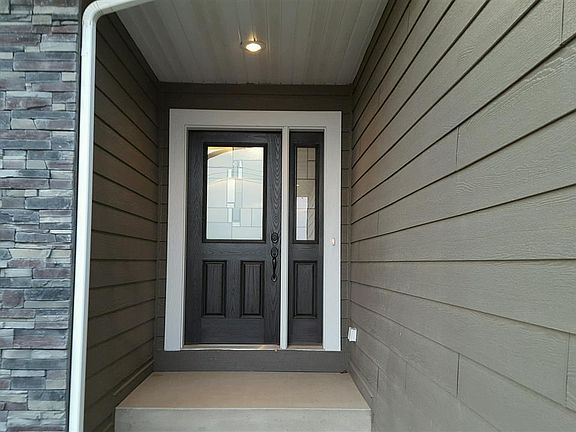 2nd image of 4117 Harmony Dr
