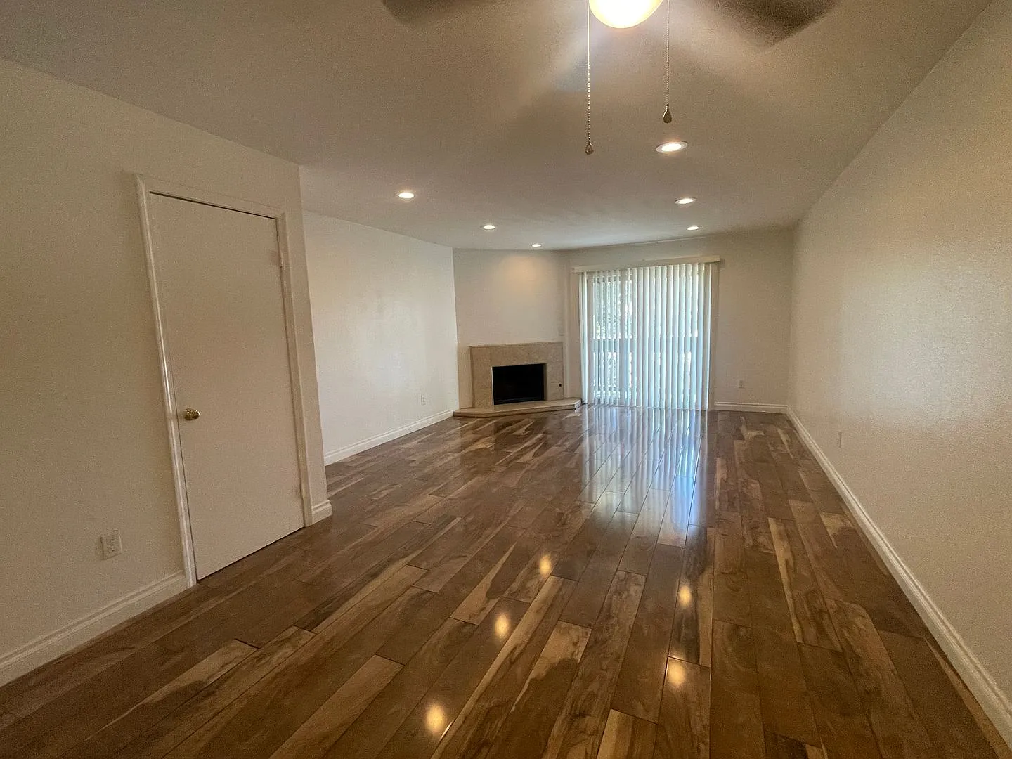 Completely Remodeled 3 Bedroom in San Diego!! Water/Trash Included — Photo 1