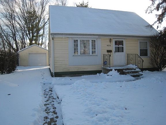 2nd image of 4512 Meadow Ln