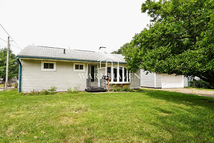 1405 Northmoreland Blvd — Photo 1
