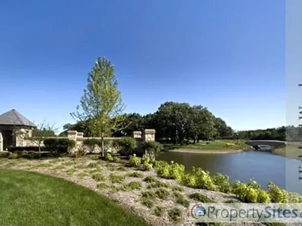 3686 Broadleaf Ave, Elgin, IL 60124