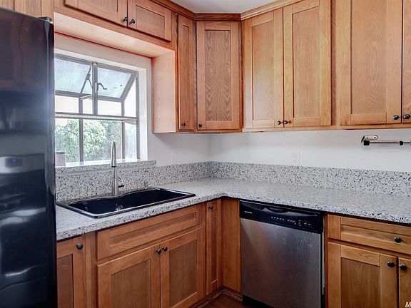 4th image of 6904 Ennis Ct