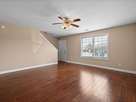 4th image of 1801 Beckett Dr APT B