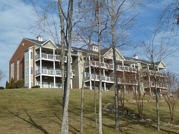 2nd image of 335 S Pointe Shore Dr