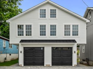 30 Manila Ave #1A, Woodbridge, CT 06525