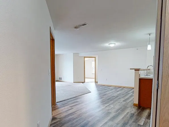 702 Bear Claw Way Unit 302, Madison, WI 53717