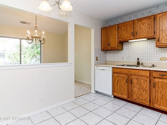 5th image of 509 Loch Lomond Ln APT C