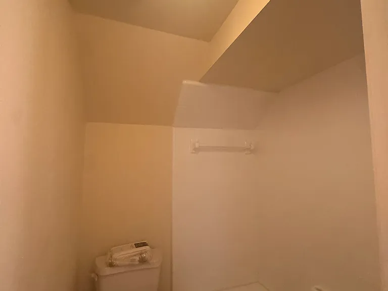 303 Brentwood Dr #1 — Photo 8