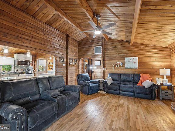 3rd image of 11282 Gunsmoke Ct