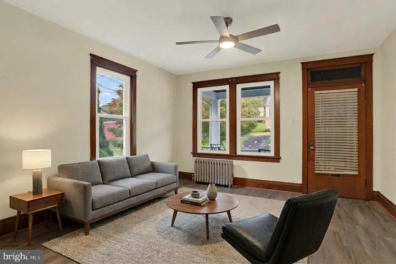 3 bed, 1.5 bath, 1148 sqft, $1,650 — Photo 3