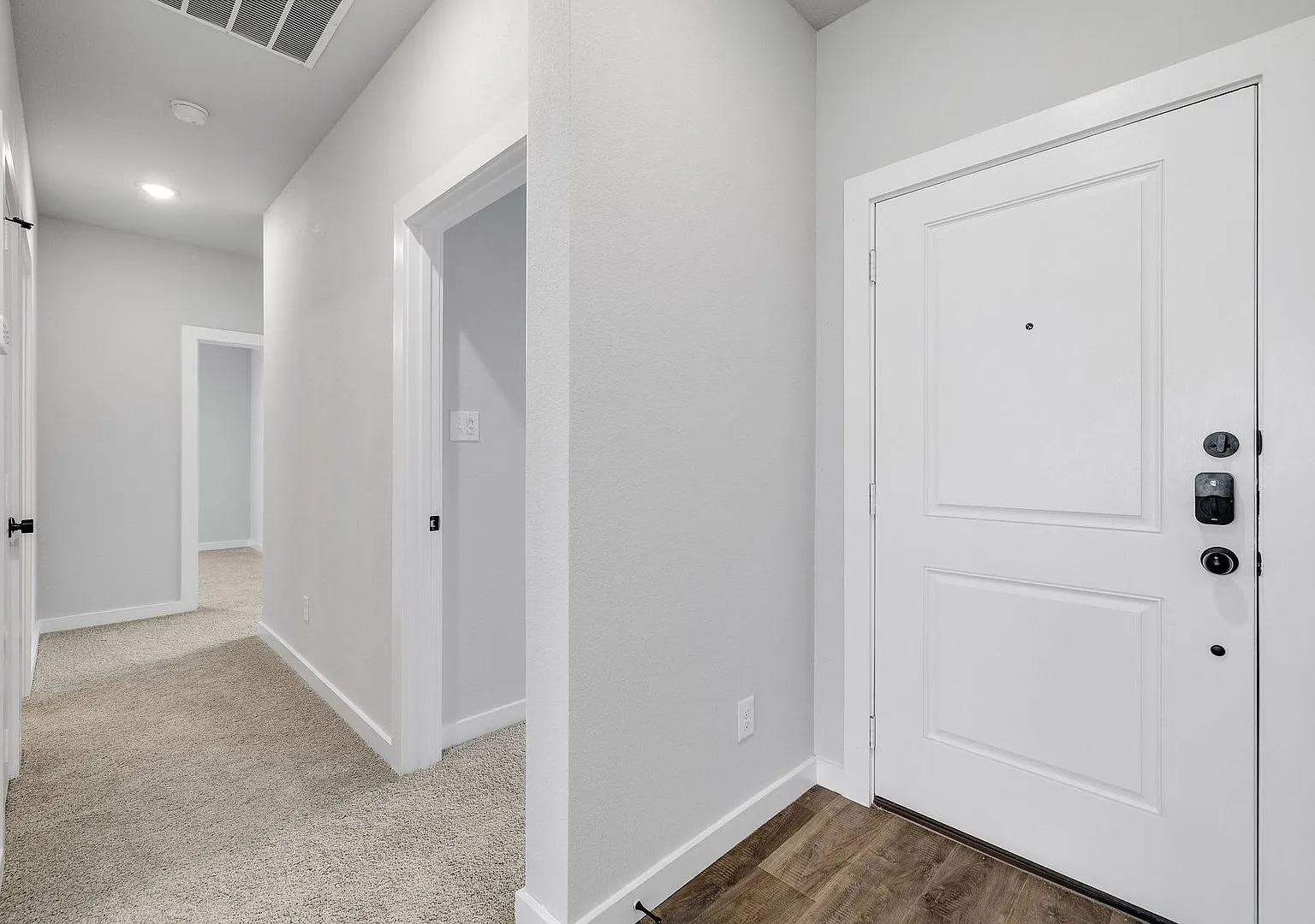 Coming Soon! Luxurious Duplex Located On 1-Acre Lot In Midlothian, Tx! — Photo 2