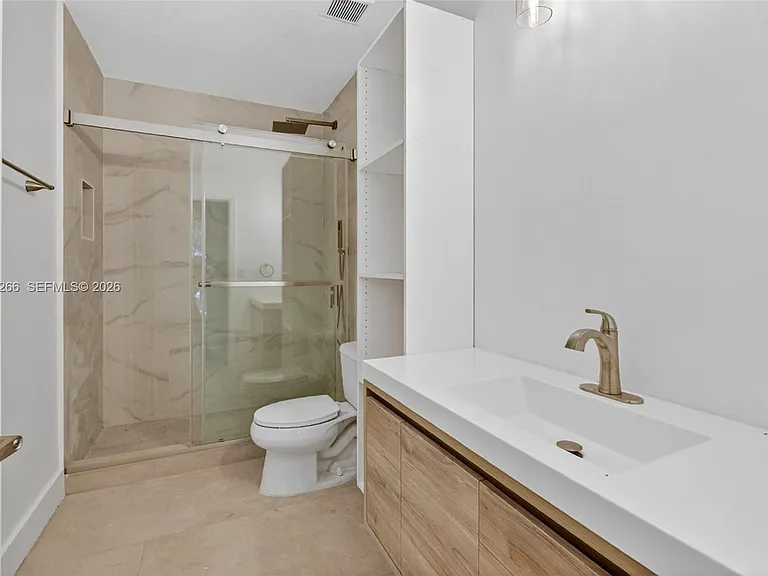 652 NE 63rd St #103 — Photo 17