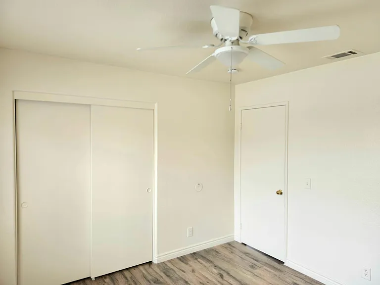 12237 Glenellen Ln — Photo 12