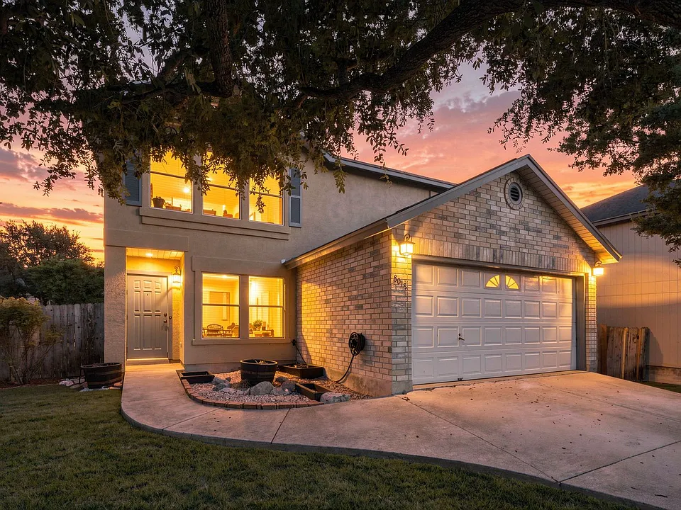8018 Chestnut Bluff Dr