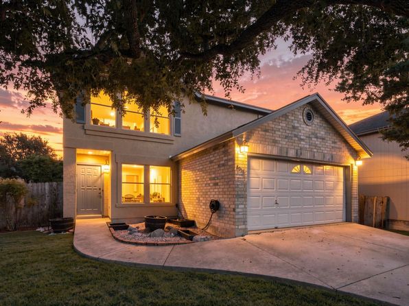 8018 Chestnut Bluff Dr