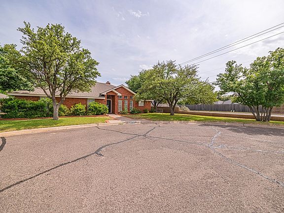 3rd image of 2207 Stratford Ct