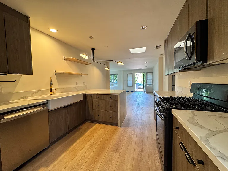 2346 Birkdale St — Photo 4