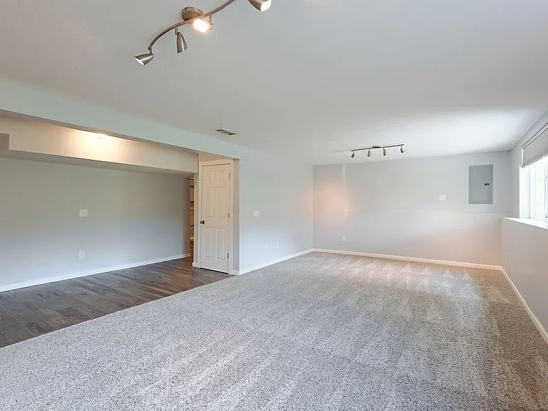 730 Norwood Dr — Photo 46