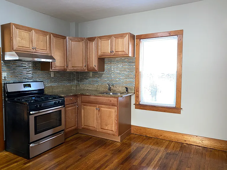 16 Ruggles St #1 — Photo 1